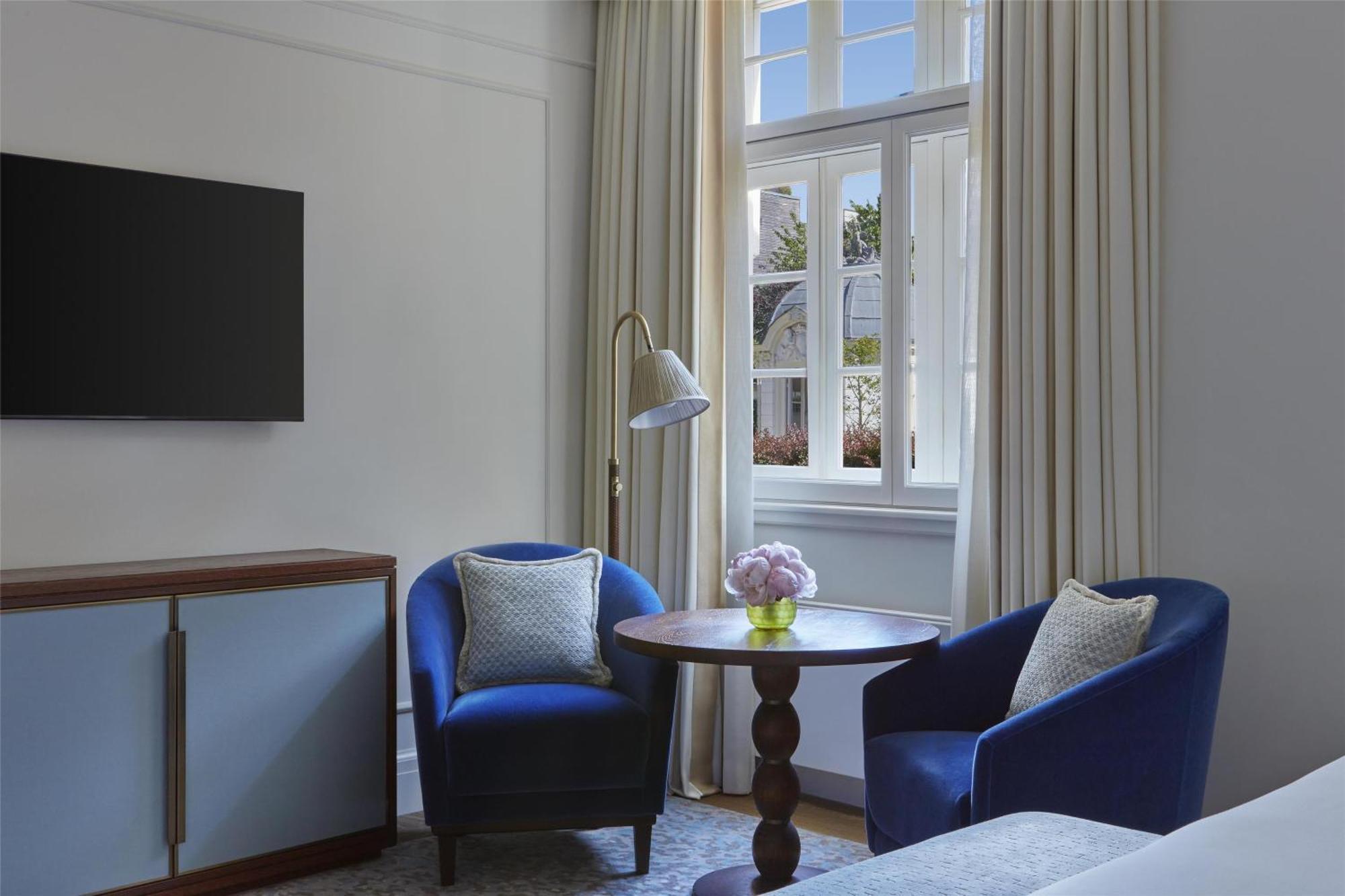 Waldorf Astoria Hotel 5*